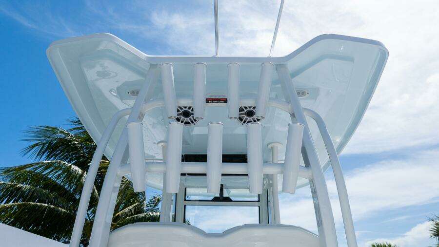282 CC Adventure 28ft Tidewater Yacht For Sale