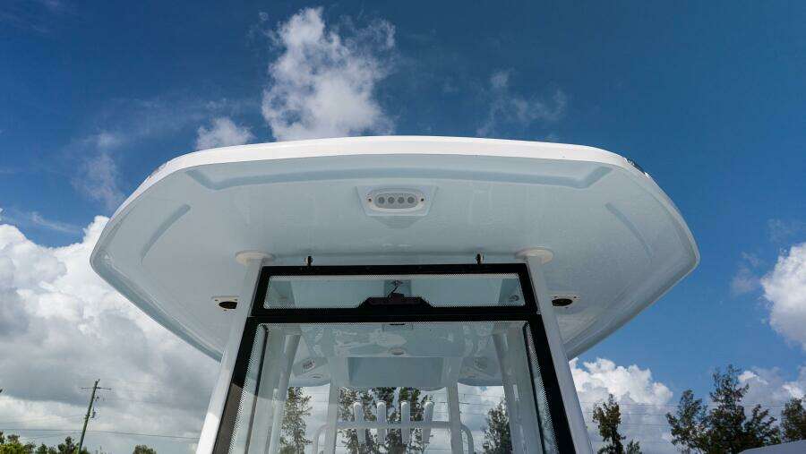 282 CC Adventure 28ft Tidewater Yacht For Sale