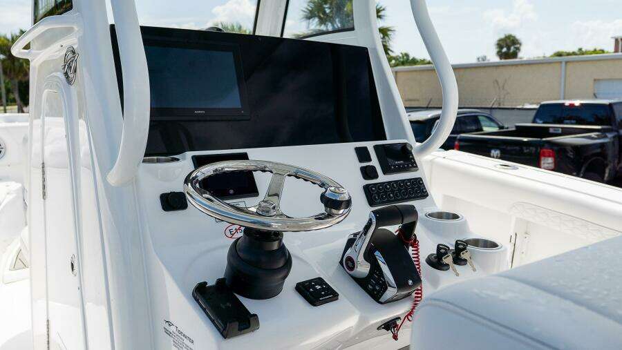 282 CC Adventure 28ft Tidewater Yacht For Sale