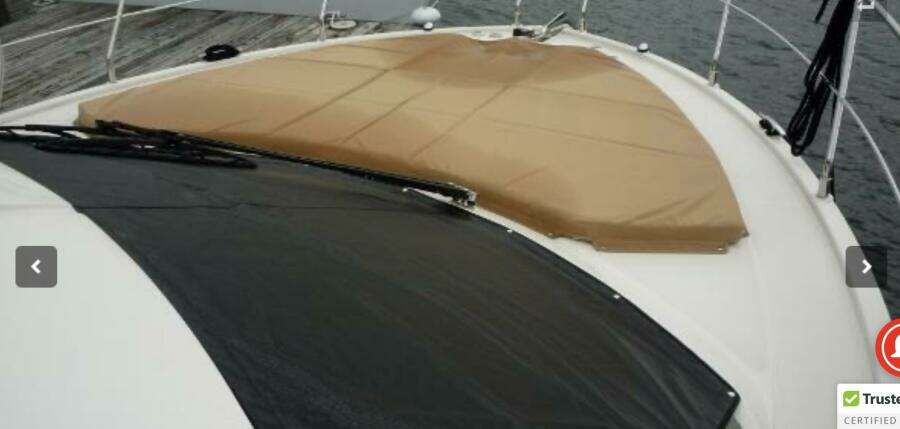 37ft Carver Yacht For Sale
