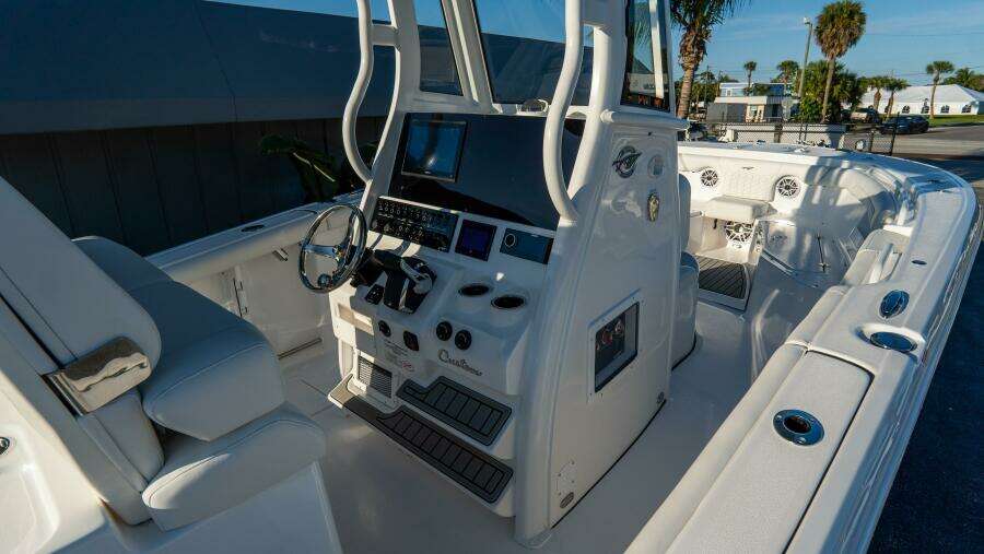272 CC Adventure 27ft Tidewater Yacht For Sale