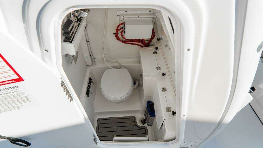 272 CC Adventure 27ft Tidewater Yacht For Sale