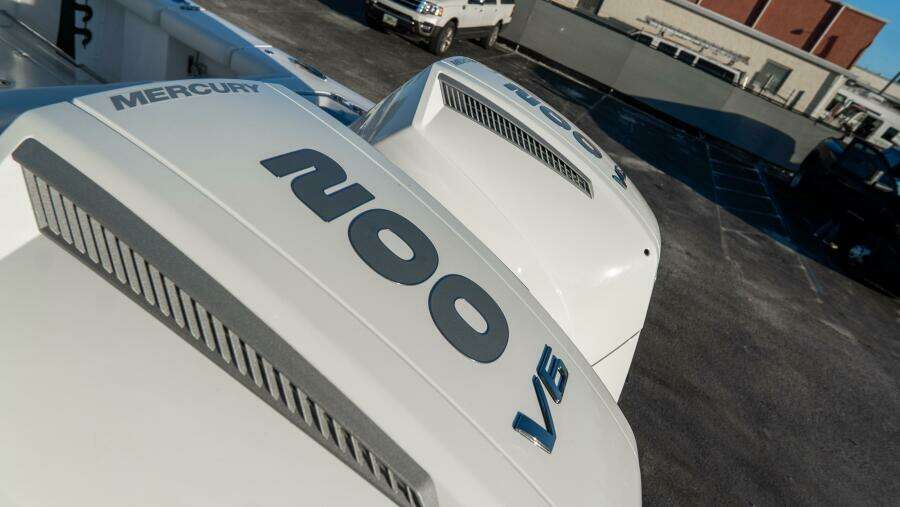 272 CC Adventure 27ft Tidewater Yacht For Sale