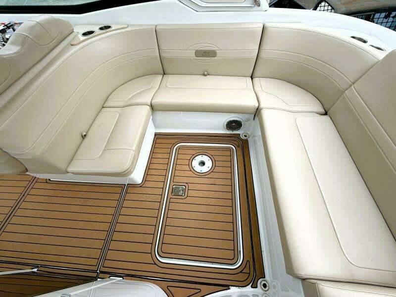 TIME OFF 31ft Formula Yacht For Sale