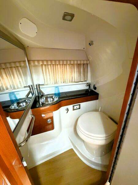 TIME OFF 31ft Formula Yacht For Sale