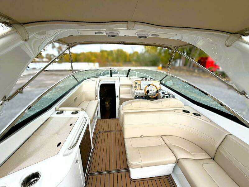 TIME OFF 31ft Formula Yacht For Sale