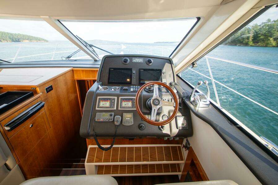 Noble One 50ft Riviera Yacht For Sale