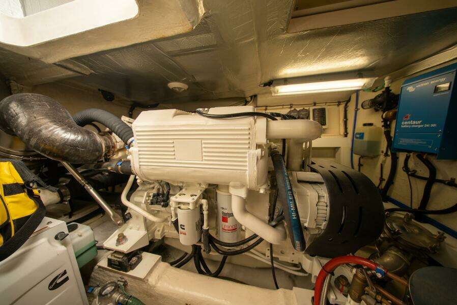 Noble One 50ft Riviera Yacht For Sale