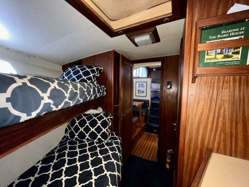 Rubber Ducky 48ft Hatteras Yacht For Sale