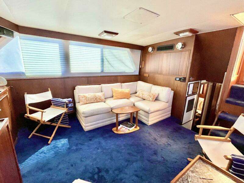 48ft Hatteras Yacht For Sale