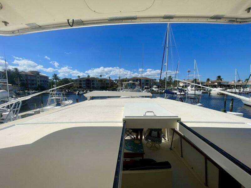 Rubber Ducky 48ft Hatteras Yacht For Sale