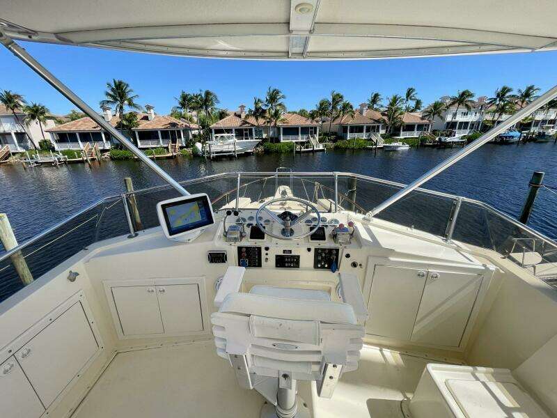48ft Hatteras Yacht For Sale