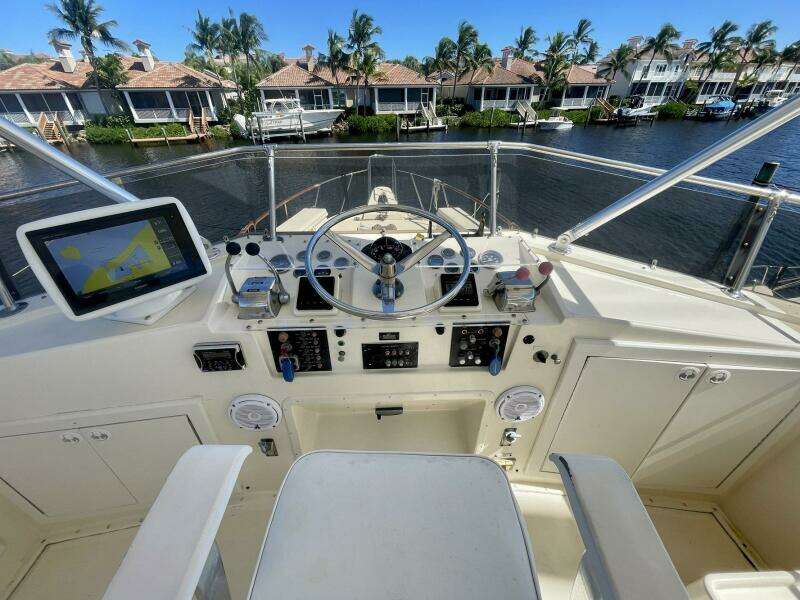 Rubber Ducky 48ft Hatteras Yacht For Sale