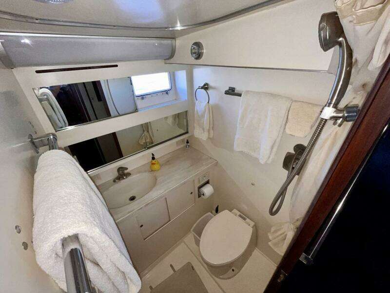 Rubber Ducky 48ft Hatteras Yacht For Sale