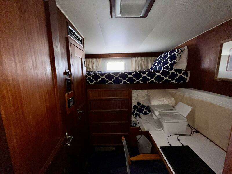 48ft Hatteras Yacht For Sale