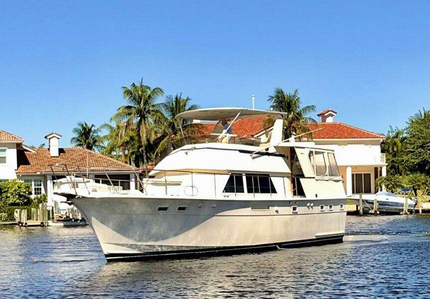 Rubber Ducky 48ft Hatteras Yacht For Sale