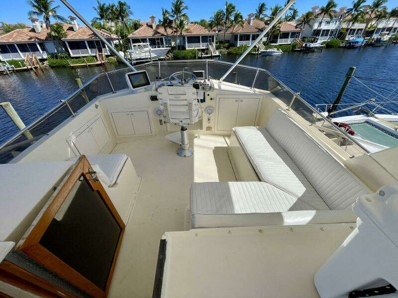 Rubber Ducky 48ft Hatteras Yacht For Sale