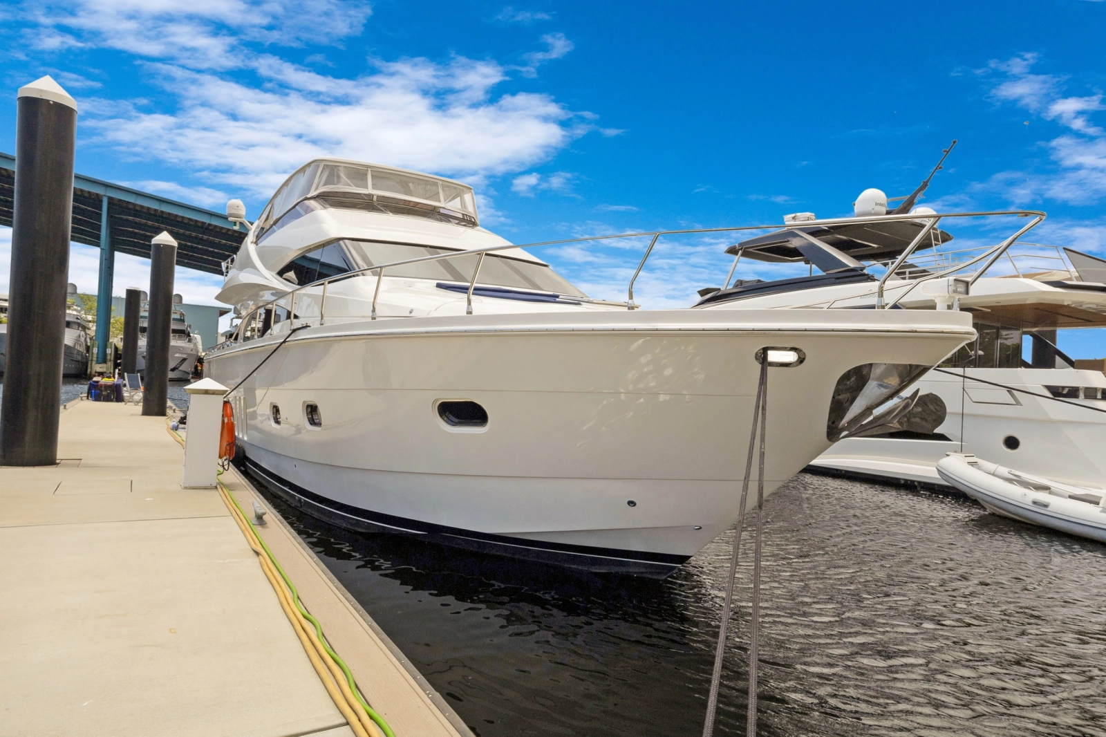 2008 Marquis 690