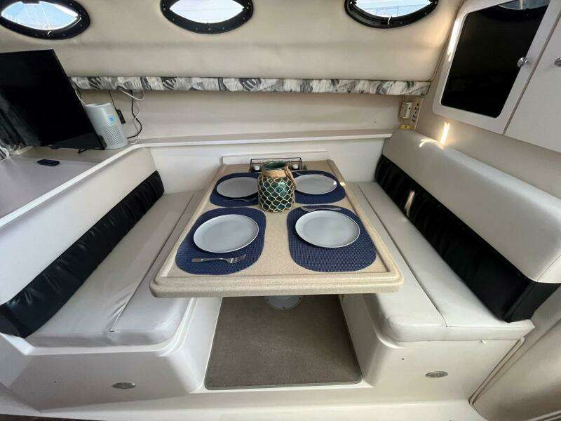 Equalizer 33ft Wellcraft Yacht For Sale