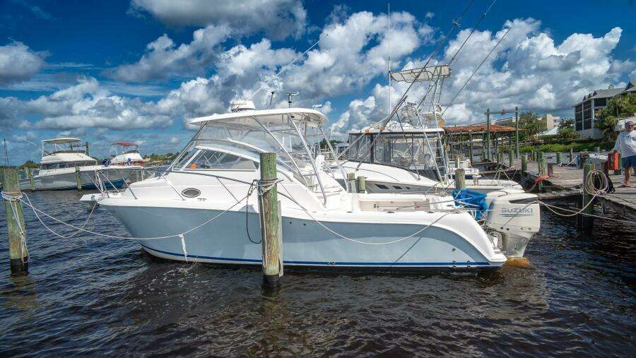 Just 4 Fun 32ft Pro Line Yacht For Sale