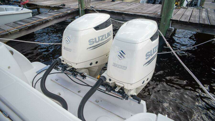Just 4 Fun 32ft Pro Line Yacht For Sale