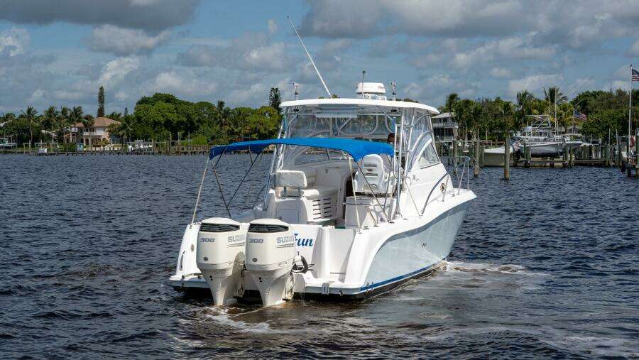 Just 4 Fun 32ft Pro Line Yacht For Sale