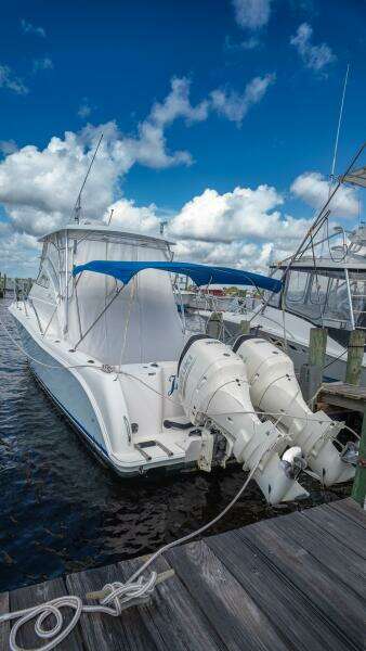 Just 4 Fun 32ft Pro Line Yacht For Sale