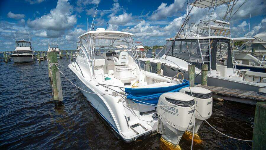 Just 4 Fun 32ft Pro Line Yacht For Sale