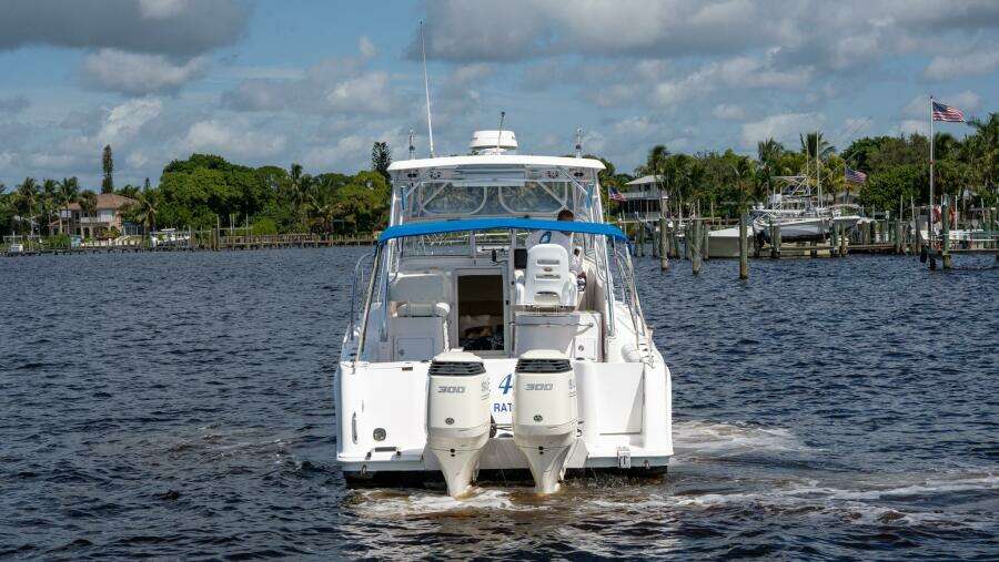Just 4 Fun 32ft Pro Line Yacht For Sale