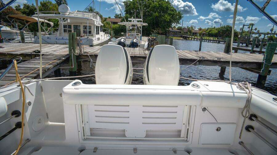 Just 4 Fun 32ft Pro Line Yacht For Sale