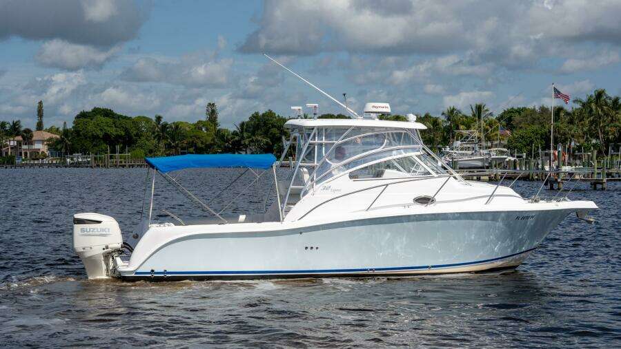 Just 4 Fun 32ft Pro Line Yacht For Sale