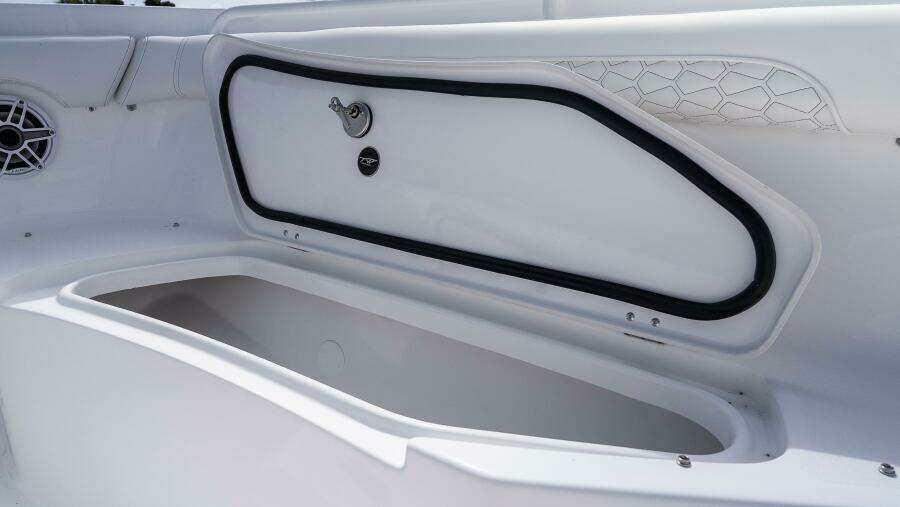 256 CC Adventure 25ft Tidewater Yacht For Sale