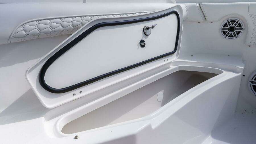 256 CC Adventure 25ft Tidewater Yacht For Sale