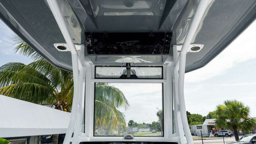 256 CC Adventure 25ft Tidewater Yacht For Sale