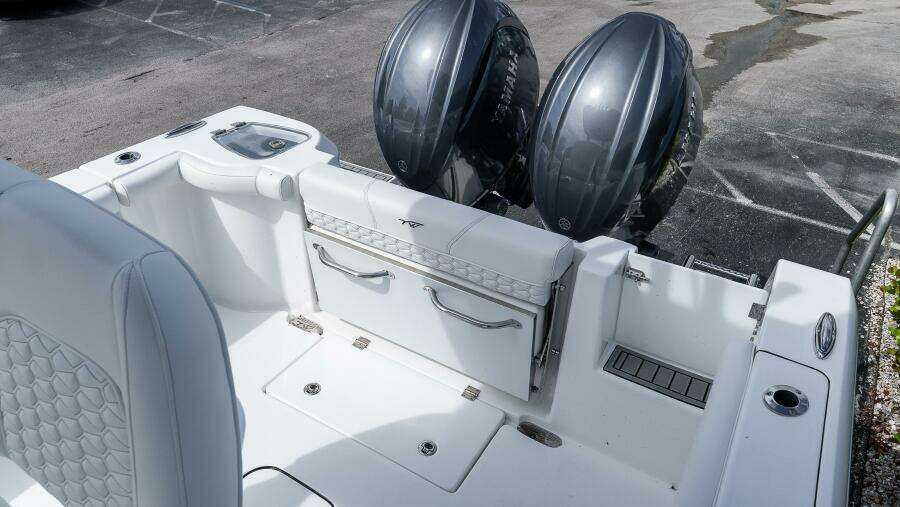 256 CC Adventure 25ft Tidewater Yacht For Sale