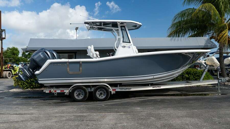 256 CC Adventure 25ft Tidewater Yacht For Sale