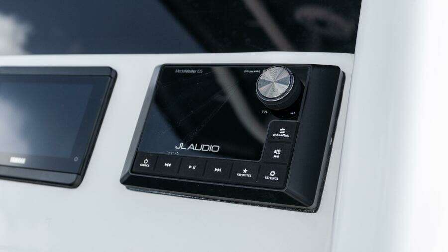 256 CC Adventure 25ft Tidewater Yacht For Sale