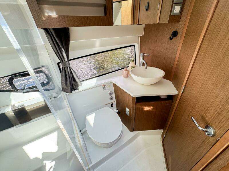 36ft Beneteau Yacht For Sale