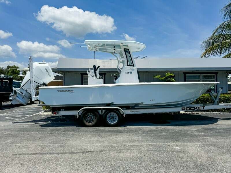 25ft Tidewater Yacht For Sale