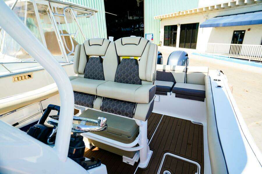 25ft Tidewater Yacht For Sale