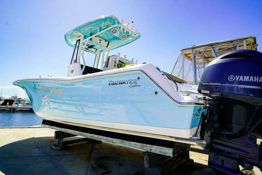 25ft Tidewater Yacht For Sale