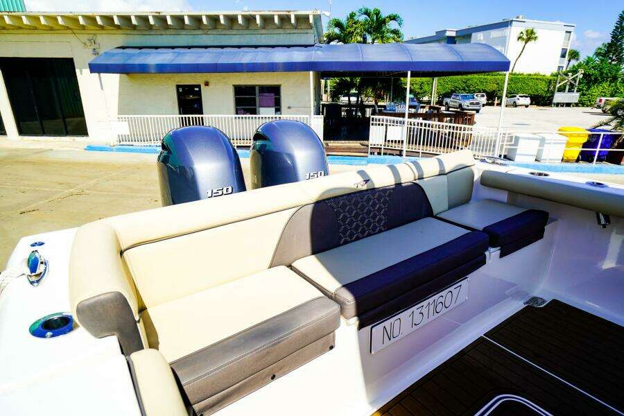 25ft Tidewater Yacht For Sale