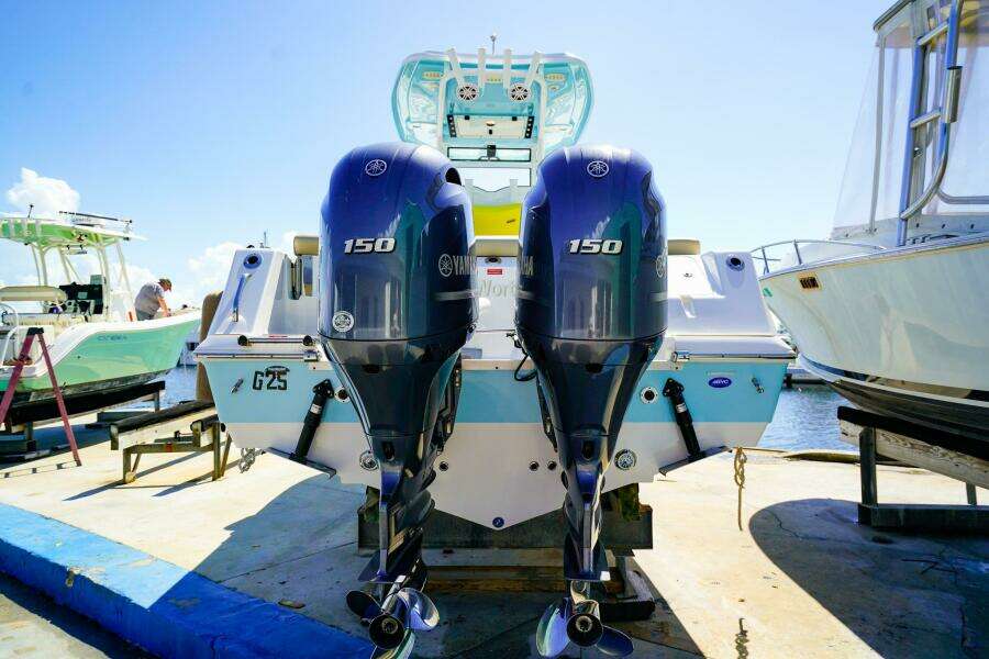 25ft Tidewater Yacht For Sale