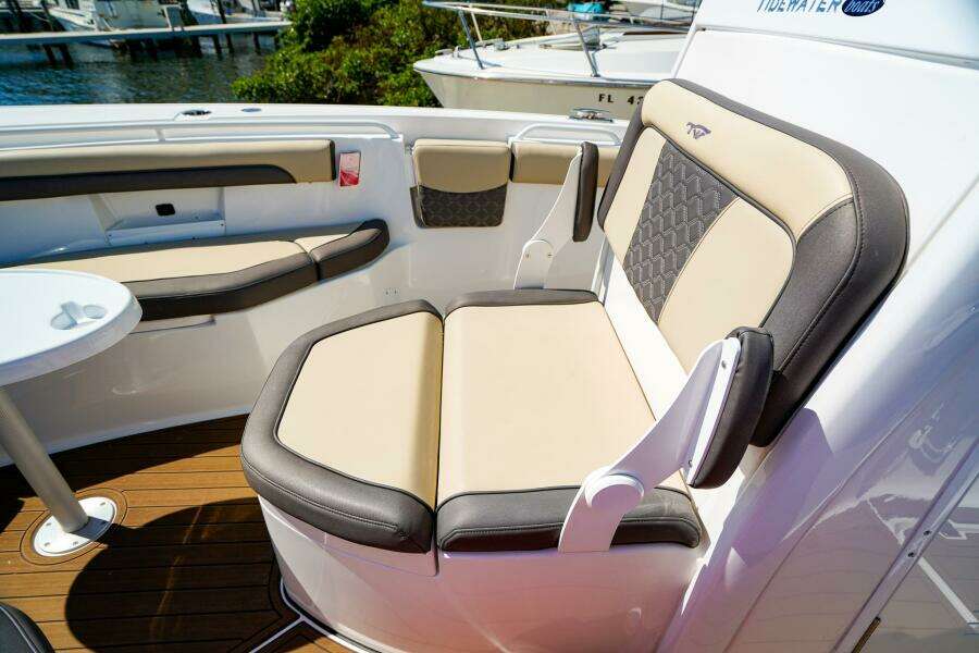 25ft Tidewater Yacht For Sale