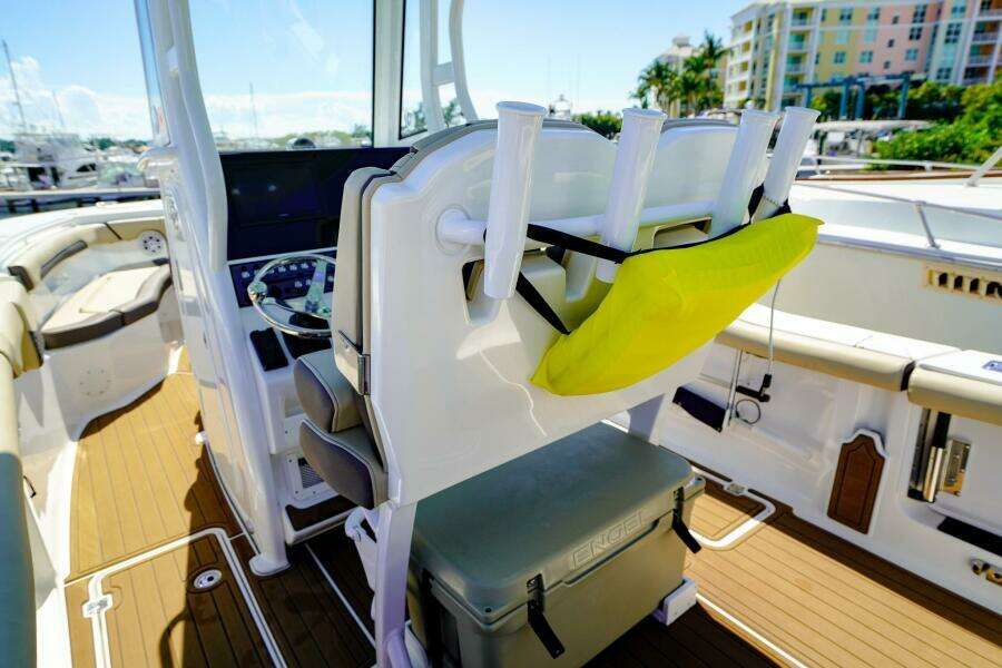 25ft Tidewater Yacht For Sale