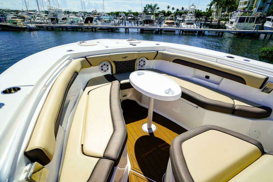 25ft Tidewater Yacht For Sale