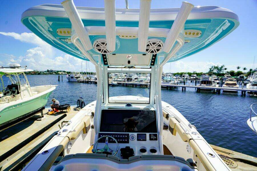 25ft Tidewater Yacht For Sale