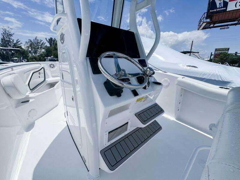 232 CC Adventure 23ft Tidewater Yacht For Sale