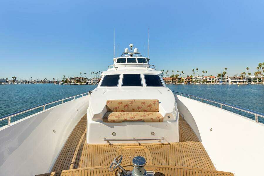 REVERIE 98ft Horizon Yacht For Sale