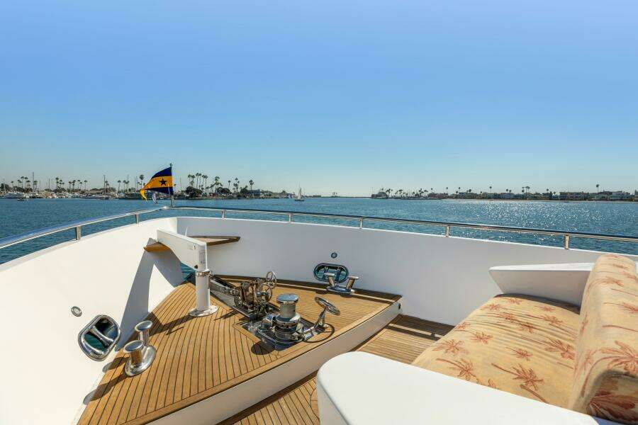 REVERIE 98ft Horizon Yacht For Sale